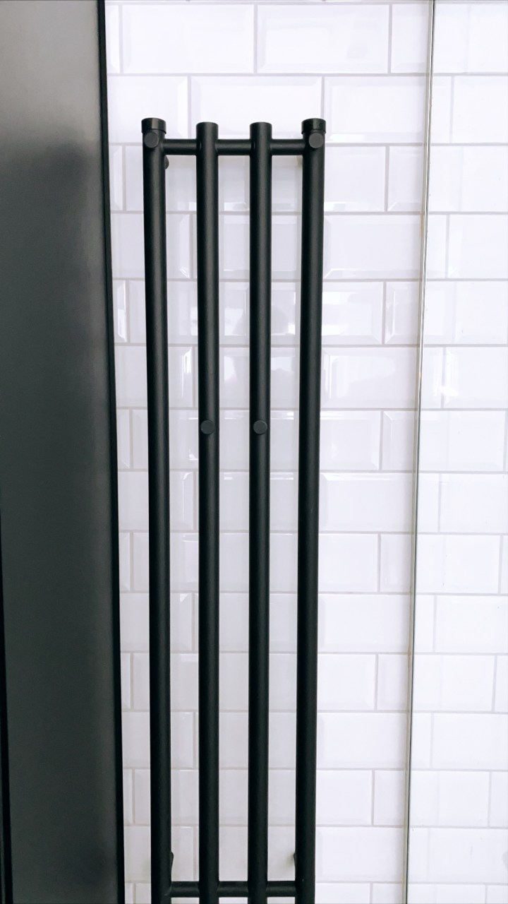 C735E766-124B-43BD-AB07-0F0B804CE9E5